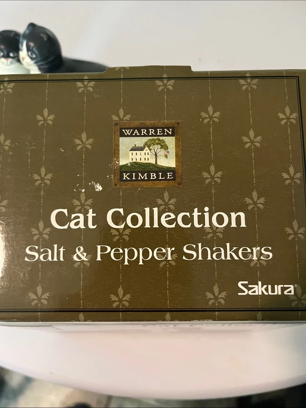 Sakura Black & White Cat Salt and Pepper Shaker Set